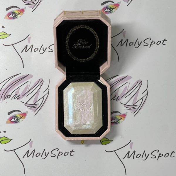 too faced diamond light highlighter