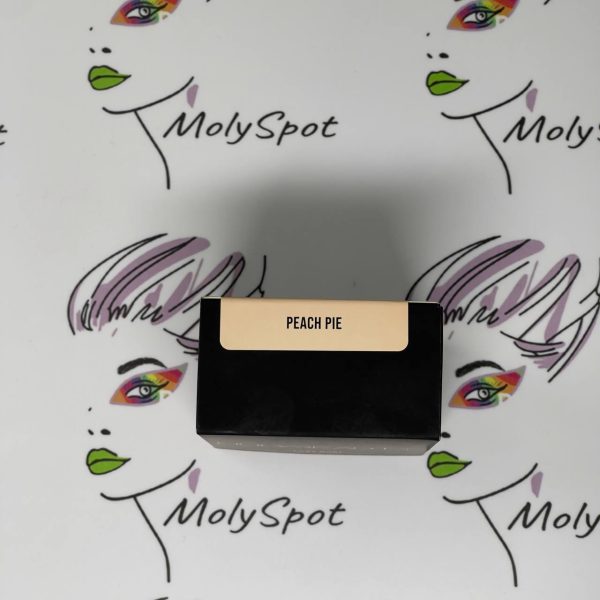 HUDA BEAUTY Easy Bake Loose Setting Powder